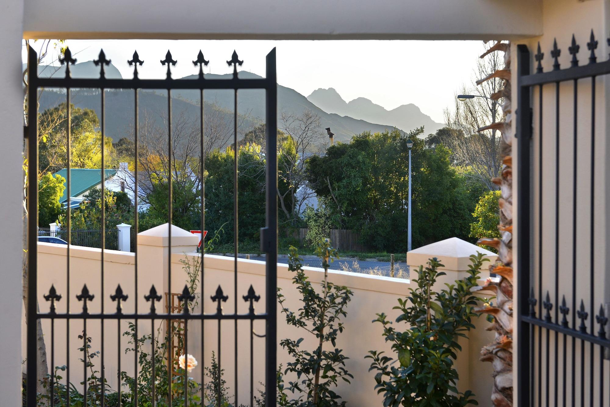 Petit & Grande Plaisir Luxury Self-Catering Hotel Franschhoek Exterior photo